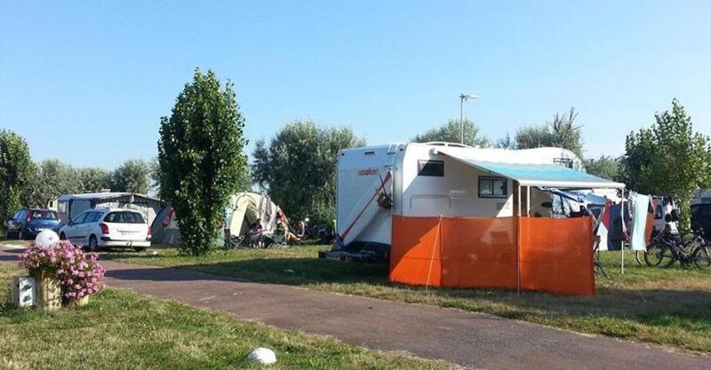 Camping Phare Ouest แซงต์-เดอนีส์-โดเลรง ภายนอก รูปภาพ