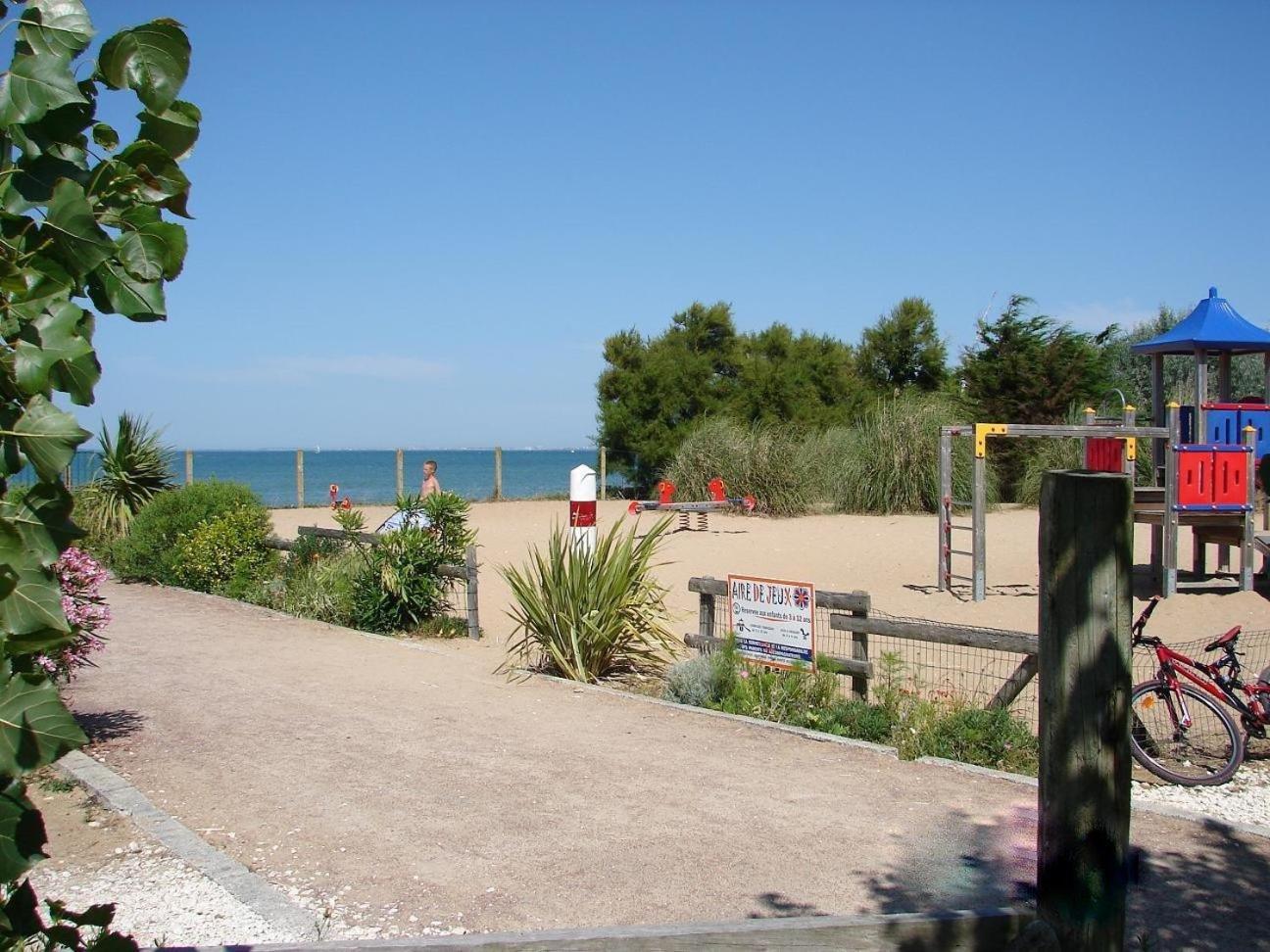 Camping Phare Ouest แซงต์-เดอนีส์-โดเลรง ภายนอก รูปภาพ